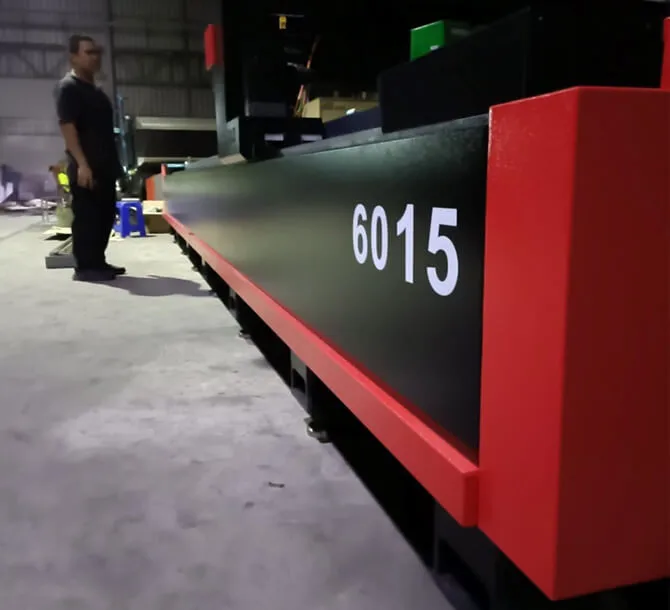 Машина для лазерной резки большого формата для обработки конструкционной стали
