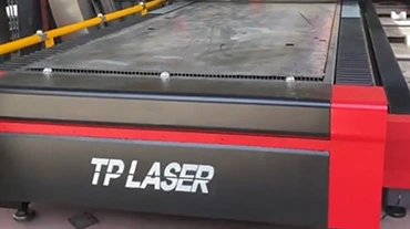 Metal Plate and Tube Fiber Laser Cutting Machine with Rotary Device or Pipe Attachment - 翻译中...